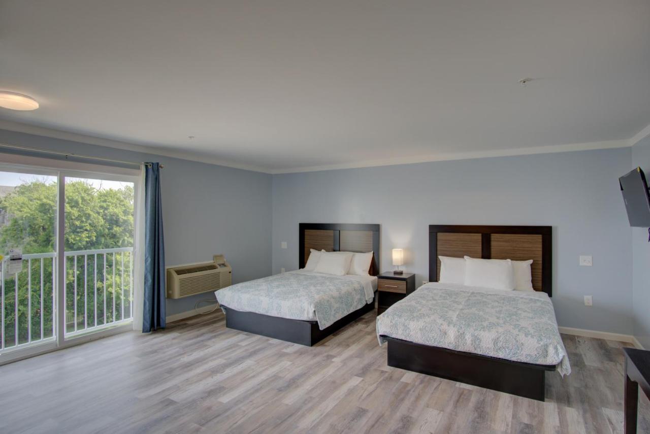 Dhimas Bayview Suites Ocean City Eksteriør bilde